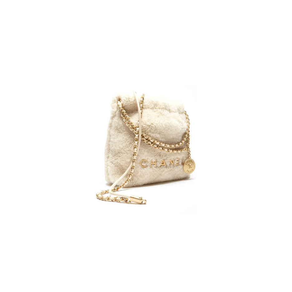 CHANEL 22 HANDBAG